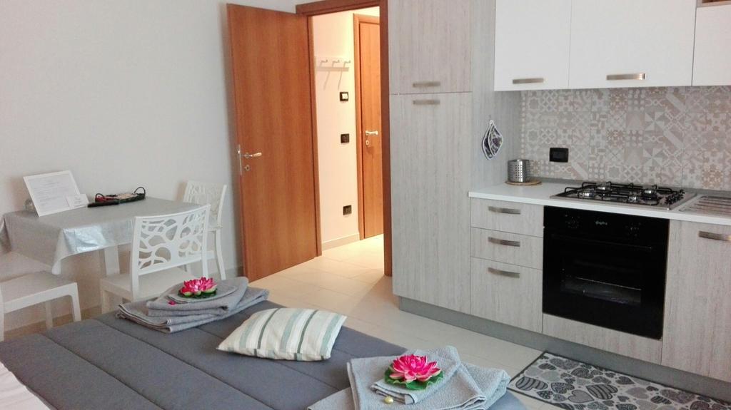 Отель Residenze Principe Amedeo Бари Экстерьер фото